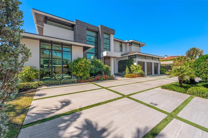 Picture of 22 Isla Bahia Dr, Fort Lauderdale FL 33316