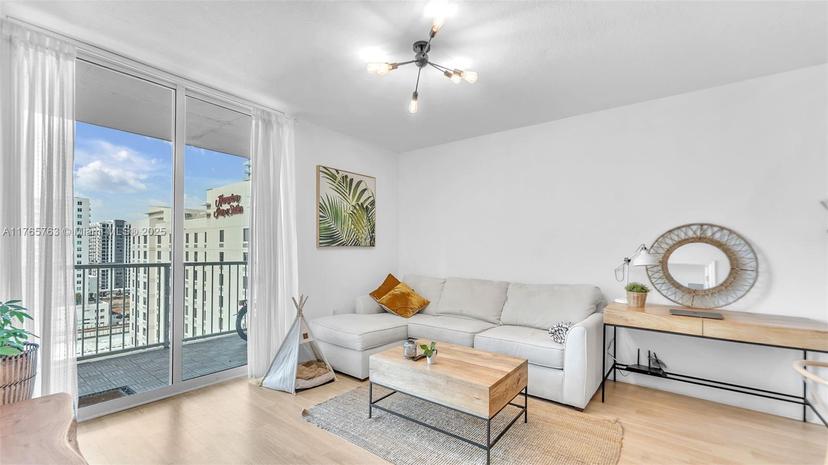 Picture of 1250 S Miami Ave # 1307, Miami FL 33130