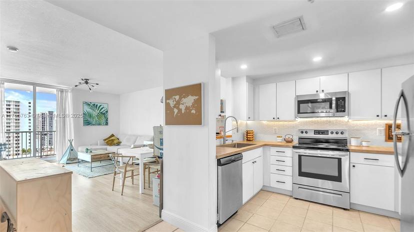 Picture of 1250 S Miami Ave # 1307, Miami FL 33130