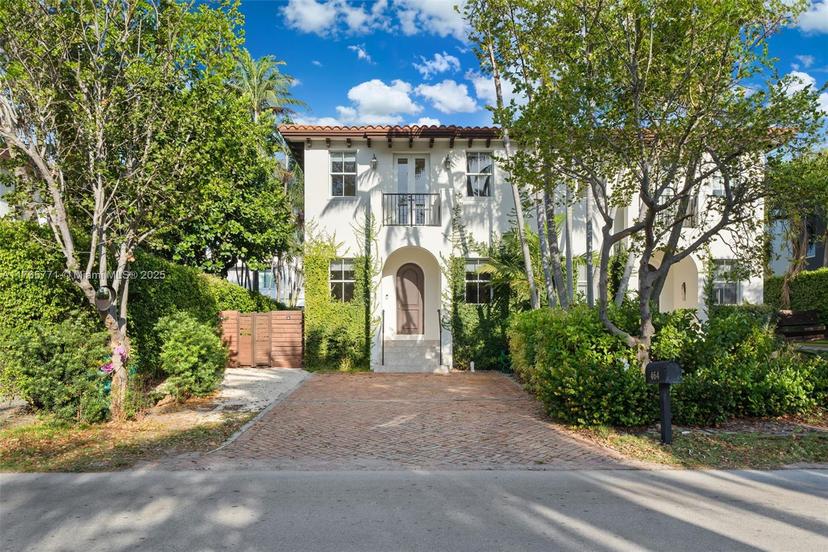 Picture of 464 Fernwood Rd # B, Key Biscayne FL 33149