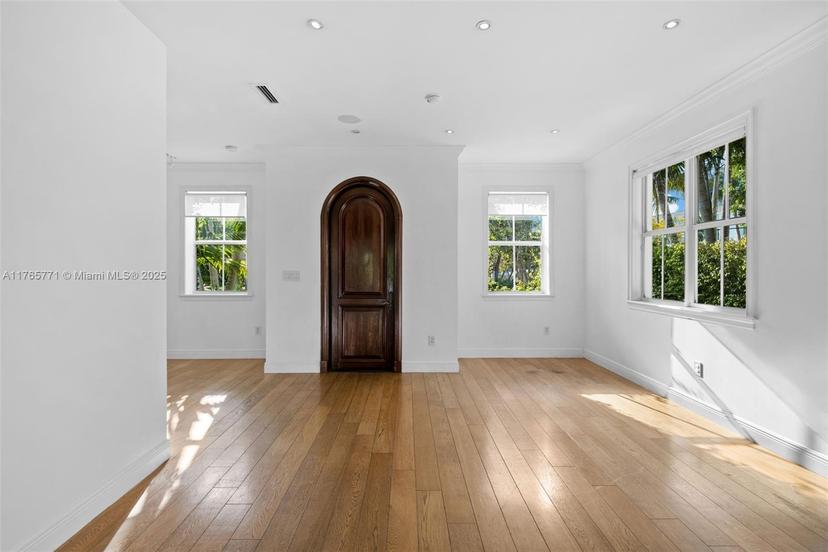 Picture of 464 Fernwood Rd # B, Key Biscayne FL 33149