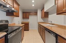 Picture of 625 Foresteria Dr, Lake Park, FL 33403