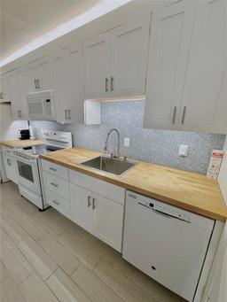 Picture of 2201 NE 66Th St # 1301, Fort Lauderdale, FL 33308