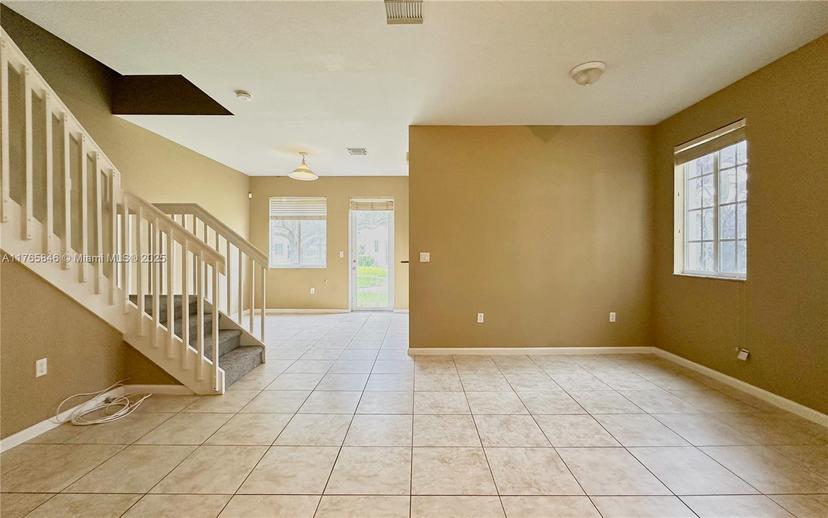 Picture of 21007 NW 14Th Pl # 851, Miami Gardens FL 33169