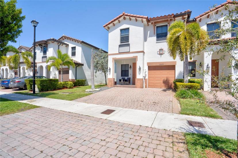 Picture of 10279 NW 89Th Ter # 10279, Doral FL 33178