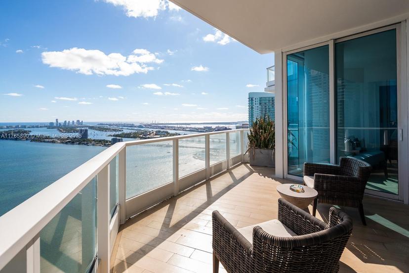 Picture of 2020 N Bayshore Dr # 4101, Miami FL 33137