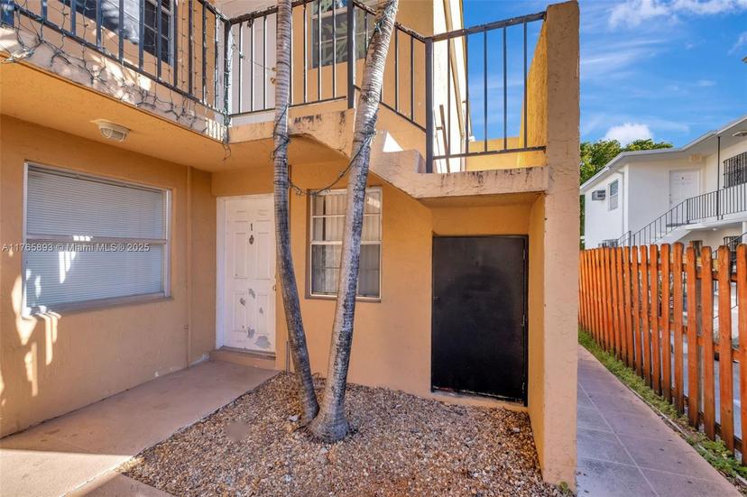 Picture of 1241 NW 6Th St # 1, Miami FL 33125