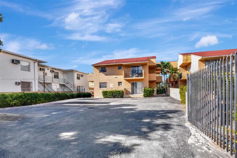 Picture of 1241 NW 6Th St # 1, Miami FL 33125