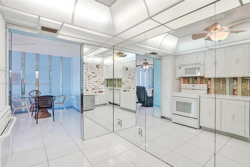 Picture of 3113 S Ocean Dr # 1004, Hallandale Beach FL 33009