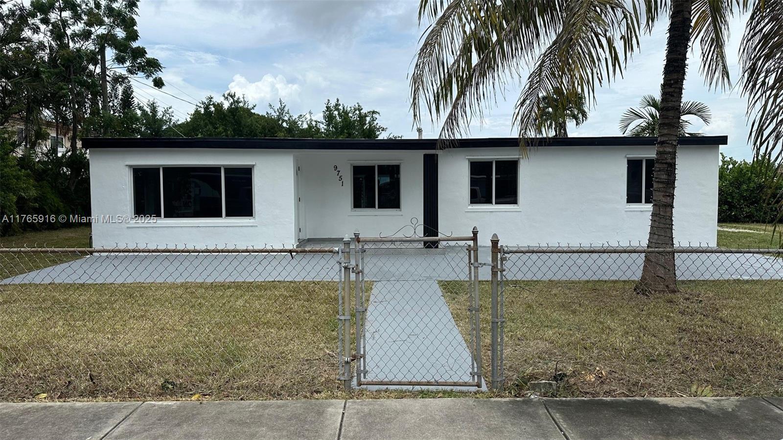 Picture of 9751 SW 47Th St, Miami, FL 33165