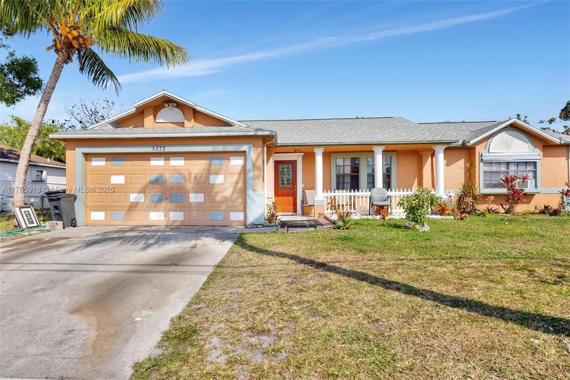 Picture of 1373 SE Floresta Dr, Port St. Lucie FL 34983