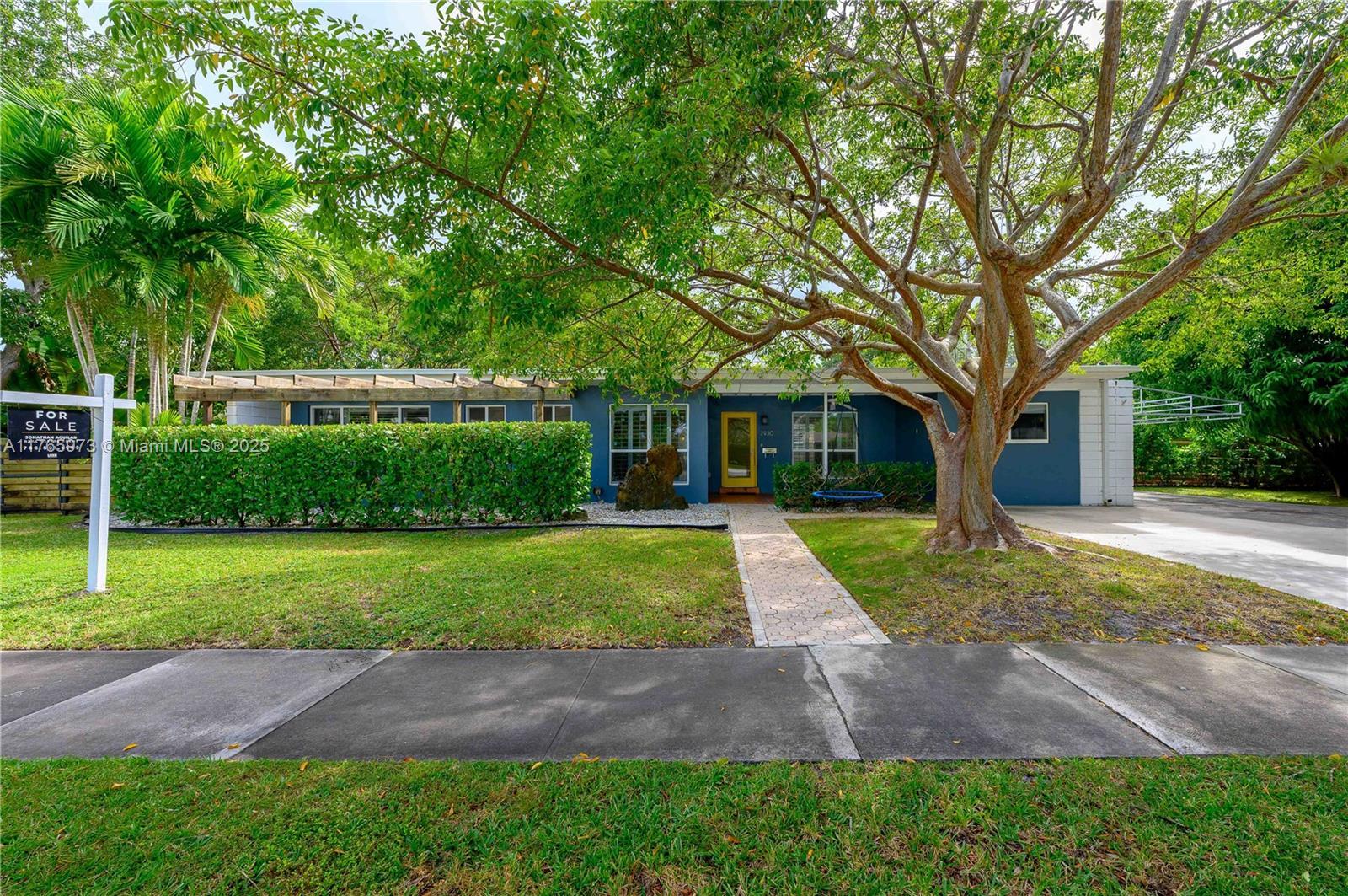 Picture of 7930 SW 96Th St, Miami, FL 33156