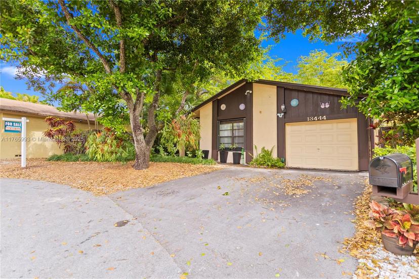 Picture of 13444 SW 108Th St Cir N, Miami FL 33186