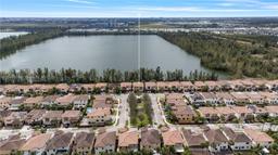 Picture of 9910 NW 86Th Ter, Doral, FL 33178