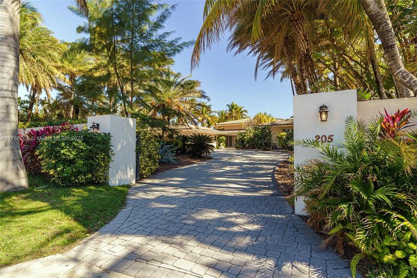 Picture of 205 Ocean Blvd, Golden Beach FL 33160