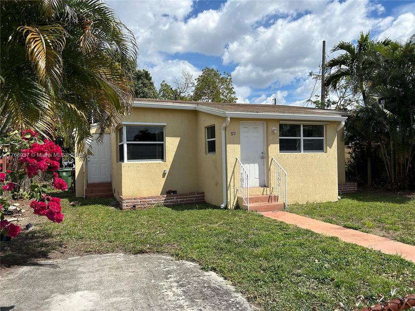 Picture of 375 E 15Th St, Hialeah FL 33010