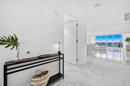 Picture of 1830 S Ocean Dr # 4502, Hallandale Beach, FL 33009