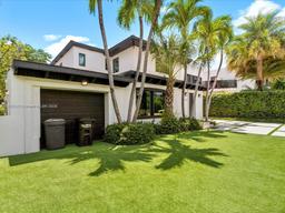 Picture of 2135 N Bay Rd, Miami Beach, FL 33140