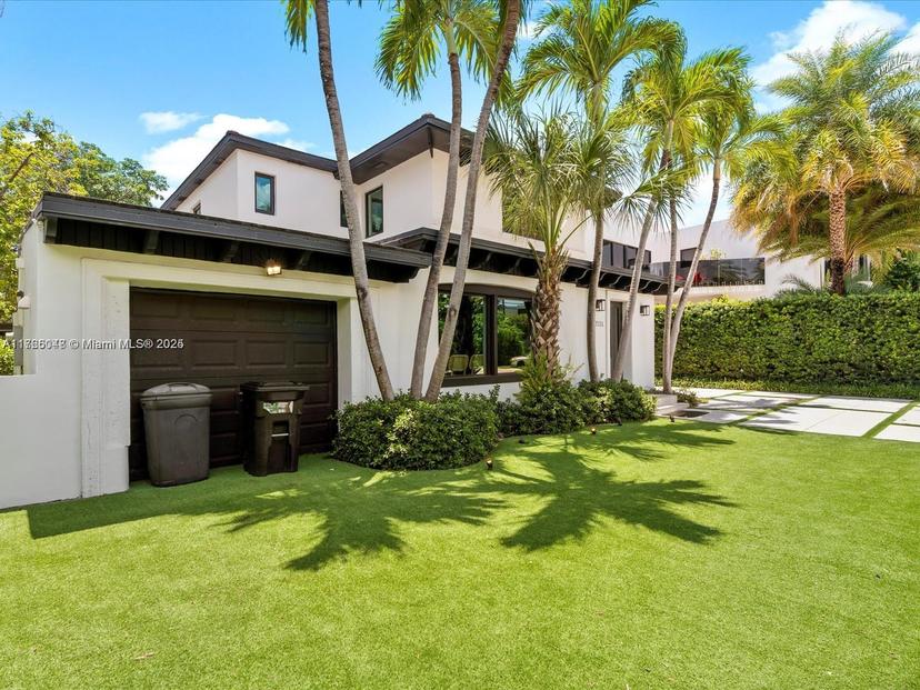 Picture of 2135 N Bay Rd, Miami Beach FL 33140