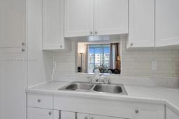 Picture of 1025 SE 2Nd Ave # 205, Dania Beach, FL 33004
