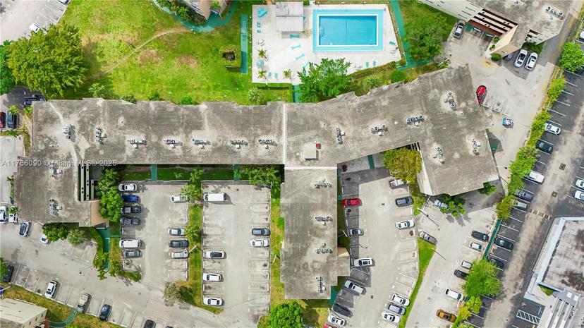 Picture of 1680 NE 191St St # 2, Miami FL 33179