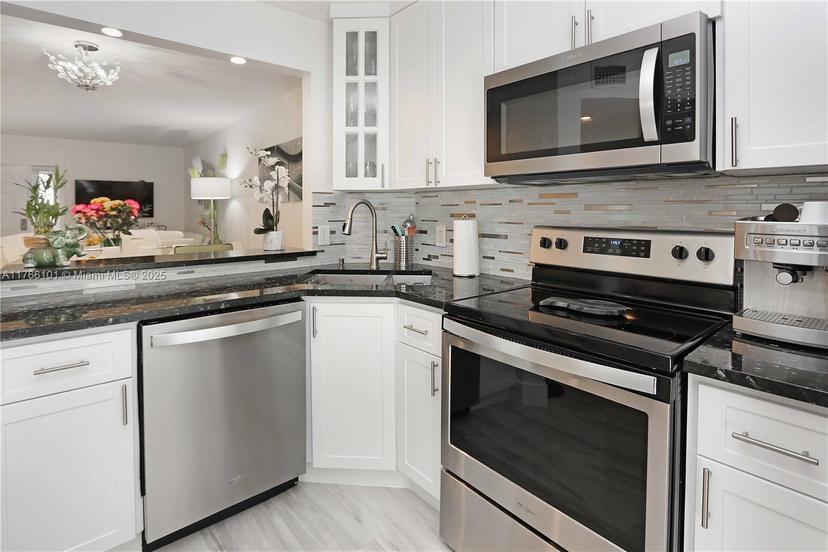 Picture of 2175 NW 77Th Way # 103, Pembroke Pines FL 33024
