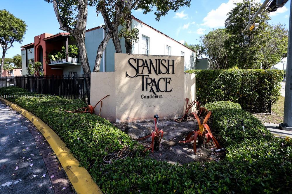 Picture of 10772 N Kendall Dr # G5, Miami, FL 33176