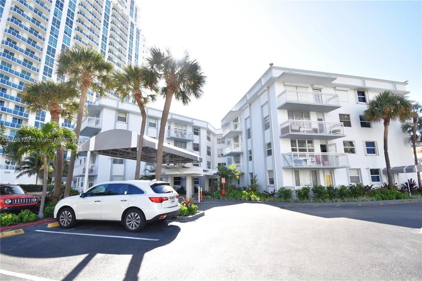 Picture of 1913 S Ocean Dr # 113, Hallandale Beach FL 33009