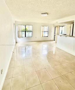 Picture of 15570 SW 105Th Ln # 1711, Miami, FL 33196