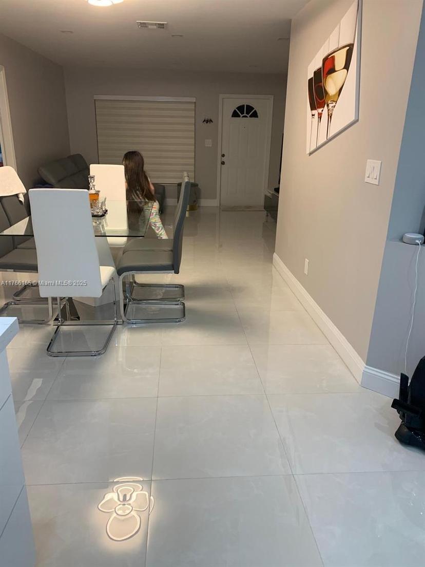 Picture of 9081 NW 193Rd Ter, Hialeah FL 33018