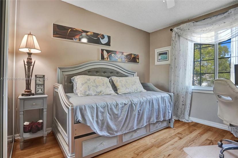 Picture of 15740 NW 11Th St, Pembroke Pines FL 33028