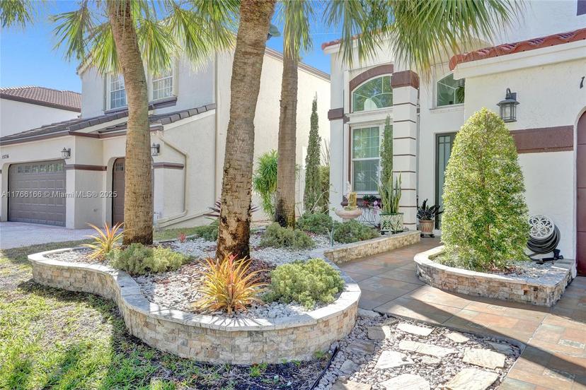 Picture of 15740 NW 11Th St, Pembroke Pines FL 33028