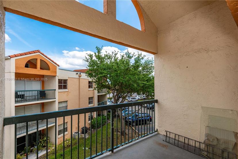 Picture of 6292 NW 186Th St # 305, Hialeah FL 33015