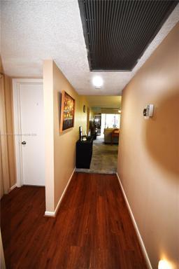 Picture of 100 SW 130Th Ter # 311C, Pembroke Pines, FL 33027