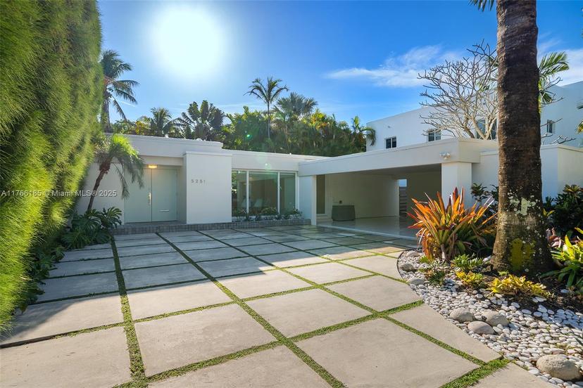 Picture of 5251 La Gorce Dr, Miami Beach FL 33140