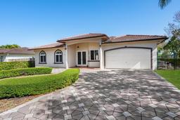 Picture of 9201 SW 170Th Ln, Palmetto Bay, FL 33157