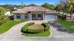 Picture of 9201 SW 170Th Ln, Palmetto Bay, FL 33157