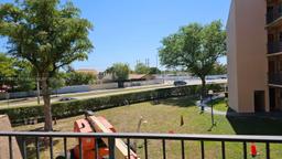 Picture of 13715 Kendale Lakes Cir # 201, Miami, FL 33183