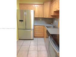 Picture of 13715 Kendale Lakes Cir # 201, Miami, FL 33183