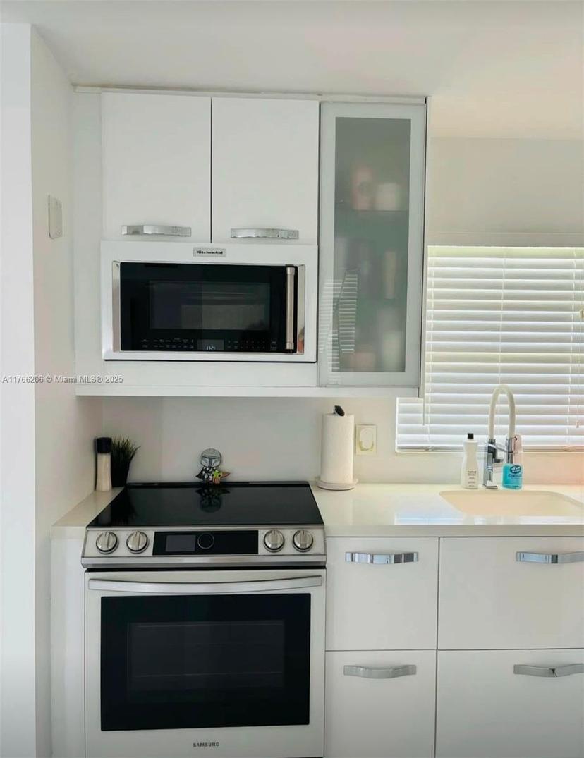 Picture of 5186 NE 6Th Ave # 703, Oakland Park FL 33334