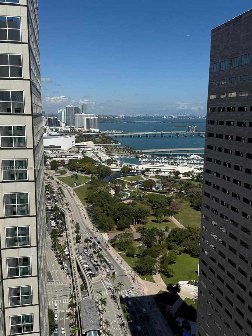 Picture of 300 S Biscayne Blvd # 3716, Miami FL 33131