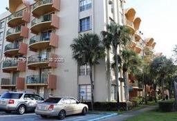 Picture of 9350 Fontainebleau Blvd # 312, Miami, FL 33172