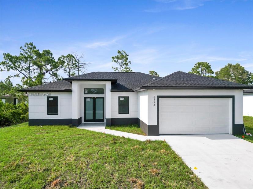 Picture of 3173 Sunshine Blvd N, Lehigh Acres FL 33971
