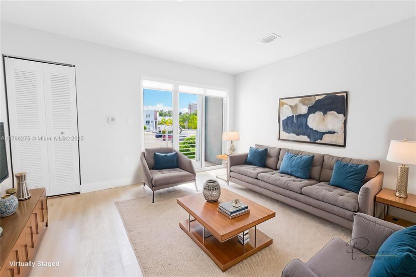 Picture of 2535 NE 193Rd St # 3201, Miami FL 33180