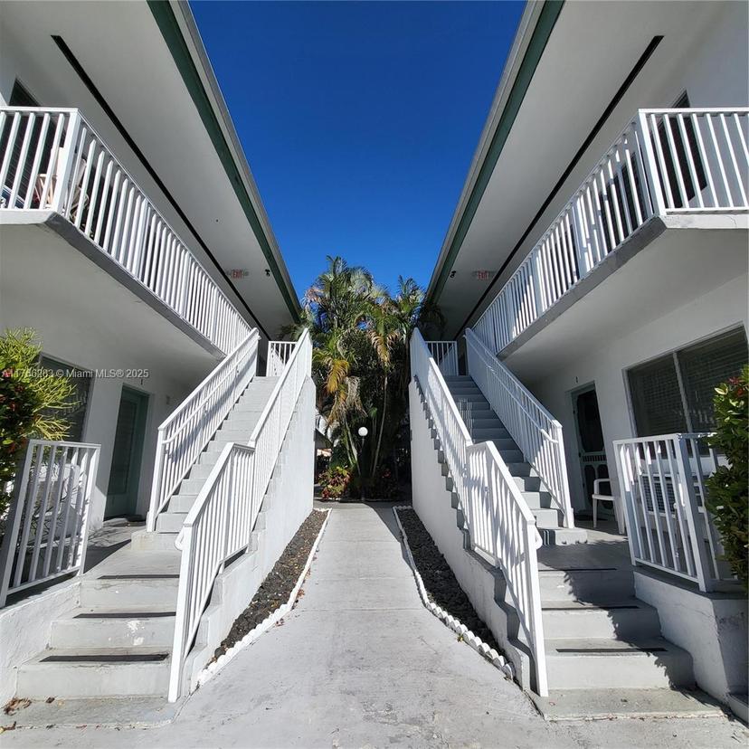 Picture of 7945 Carlyle Ave # 1, Miami Beach FL 33141