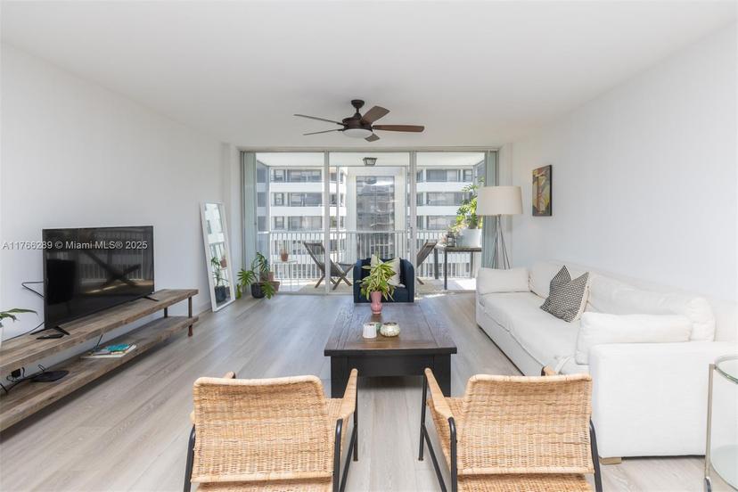 Picture of 150 Ocean Lane Dr # 7F, Key Biscayne FL 33149