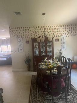 Picture of 595 SE 33Rd Ter, Homestead, FL 33033