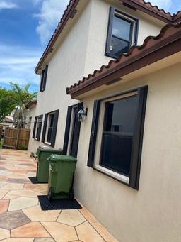 Picture of 595 SE 33Rd Ter, Homestead, FL 33033