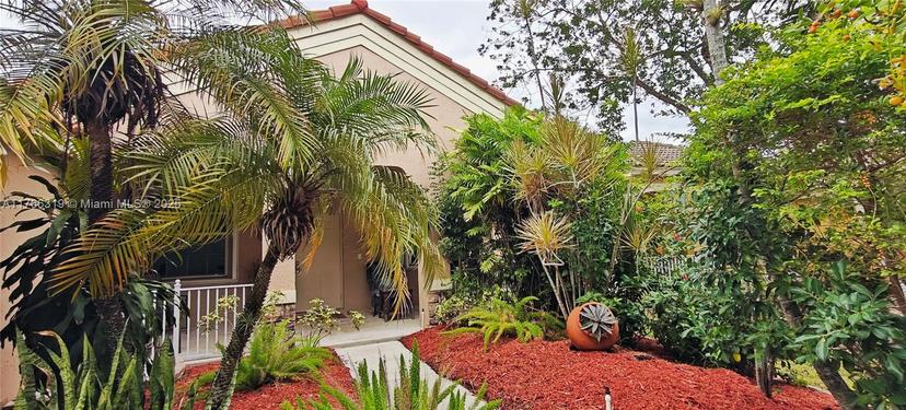 Picture of 934 Sunflower Cir, Weston FL 33327