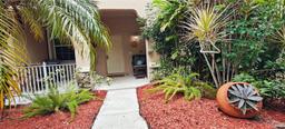 Picture of 934 Sunflower Cir, Weston, FL 33327